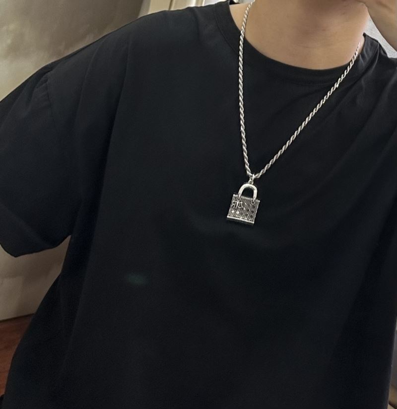 chr1st1an D10r necklaces